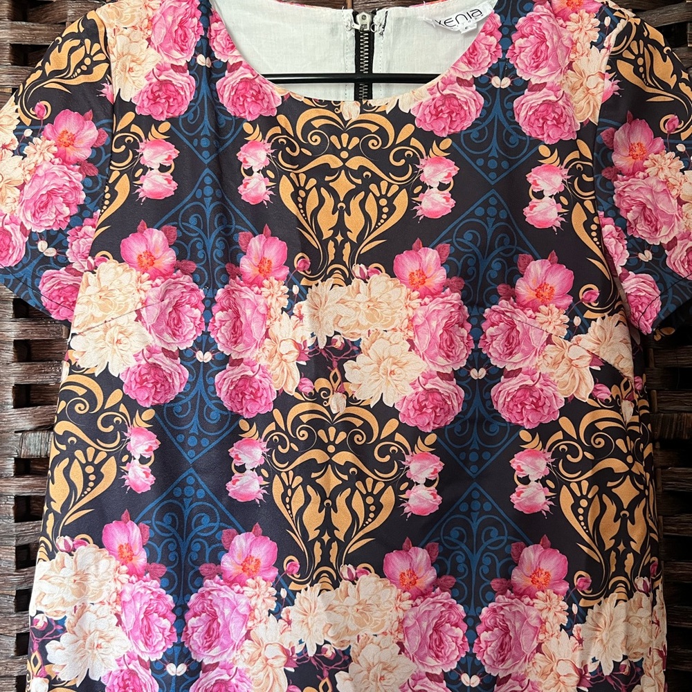 Xenia Boutique Pink and Cream Floral Blouse